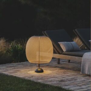 closer outdoor